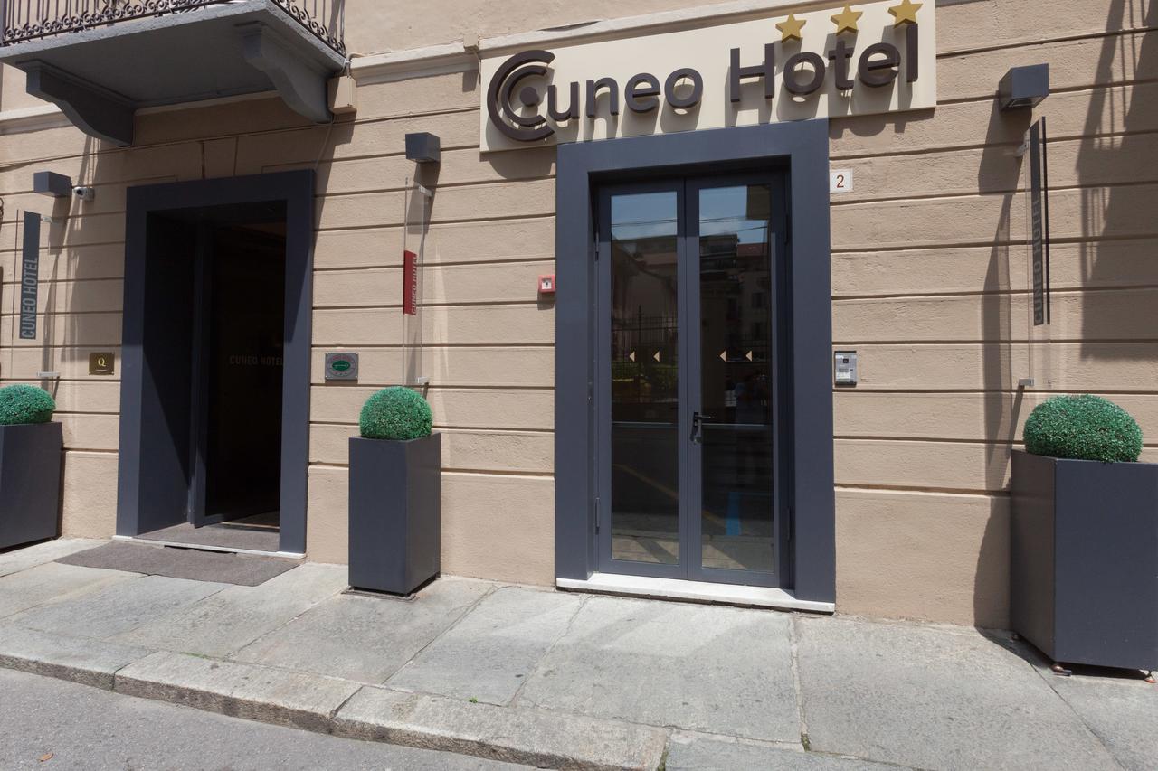 Cuneo Hotel Exterior photo